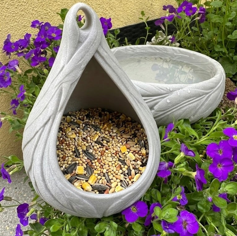 Vogeltränke Futterstelle – Vogelbad & Vogelfutterhaus für Garten & Balkon | zum Hängen oder Stellen | Unikat