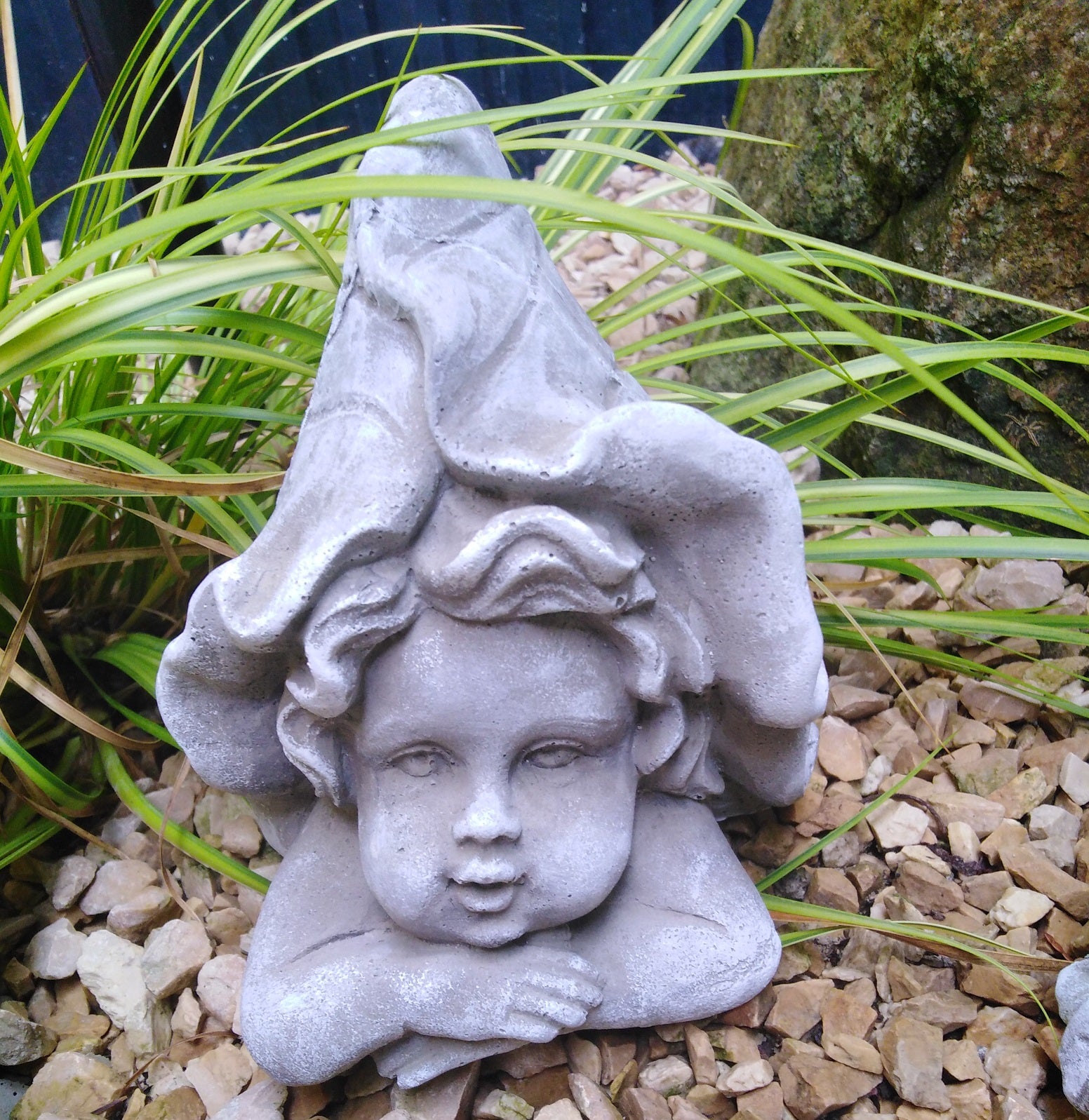 Elfe Gartenfigur – Elfenkopf Skulptur mit Gesicht & Blatt-Dekor für Garten und Terrasse