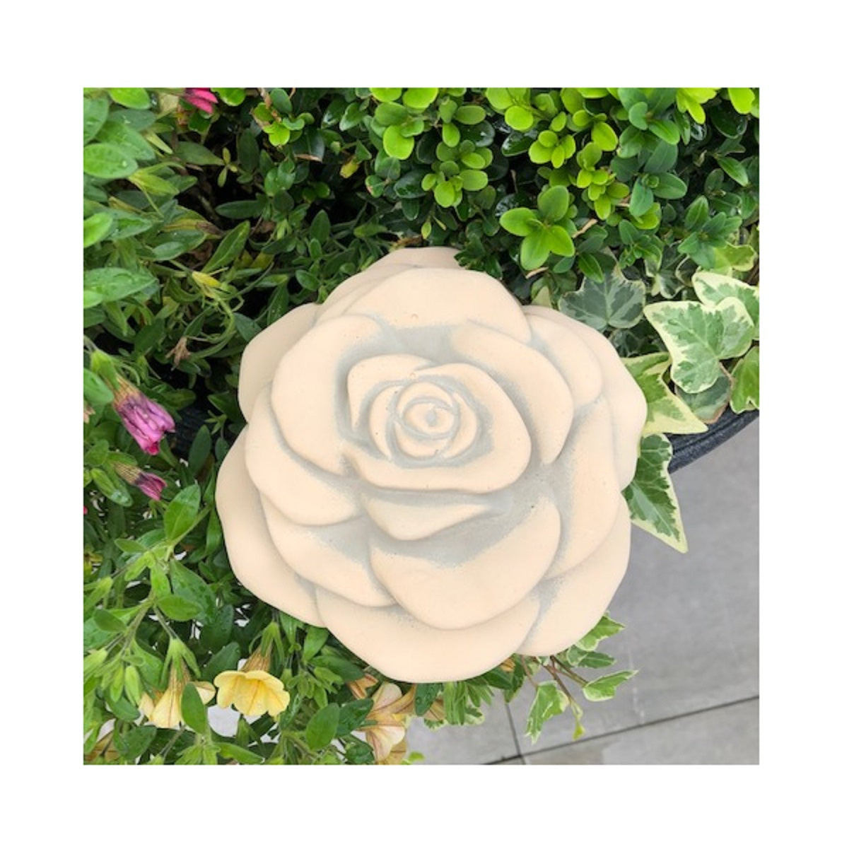 XXL Stein Rose Rosenblüte Blüte Blumen Steinguss frostfest wetterfest Garten Deko sand 15cm 1kg