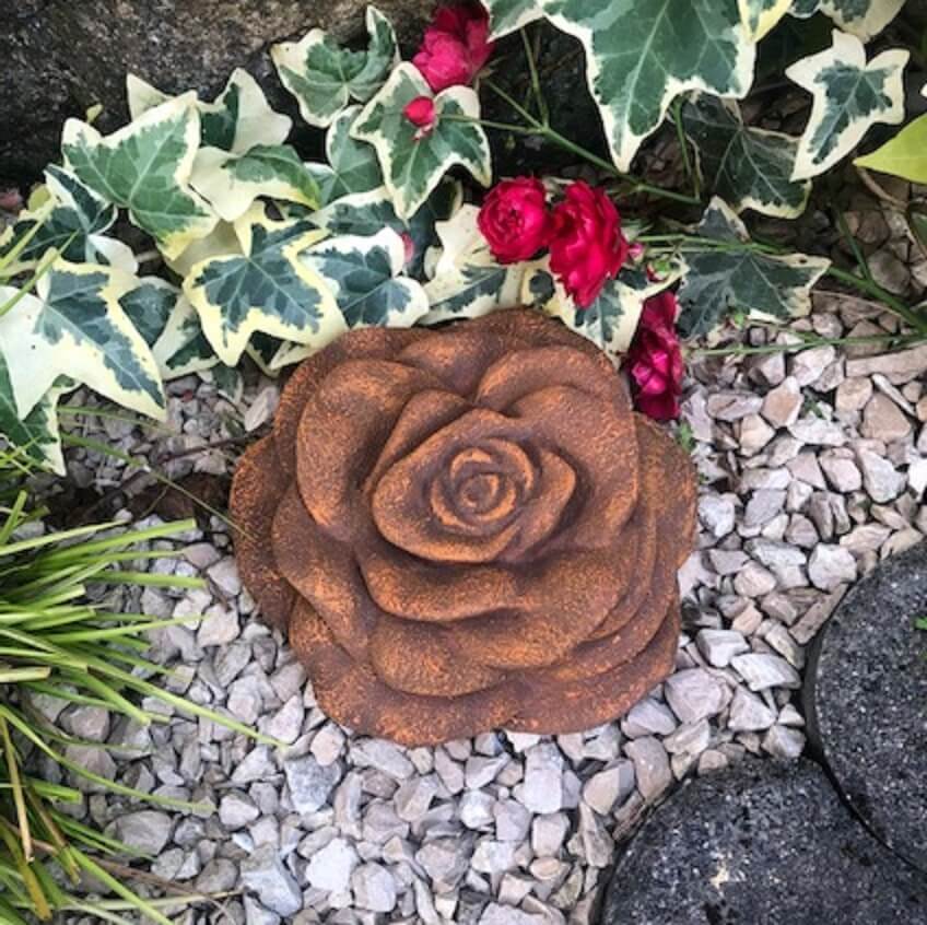 XXL Stein Rose Rosenblüte Blüte Blumen Steinguss frostfest Garten Deko Rost 15cm  1kg